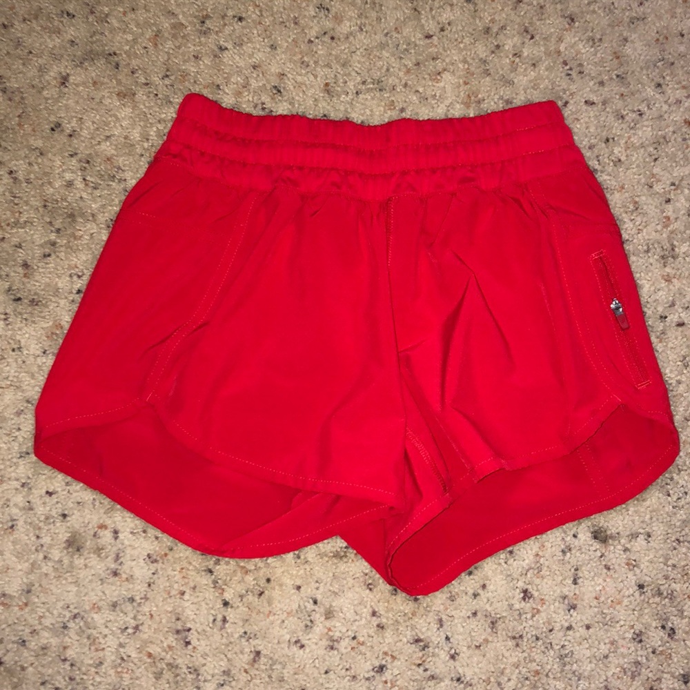 Size 4 lulu shorts!
